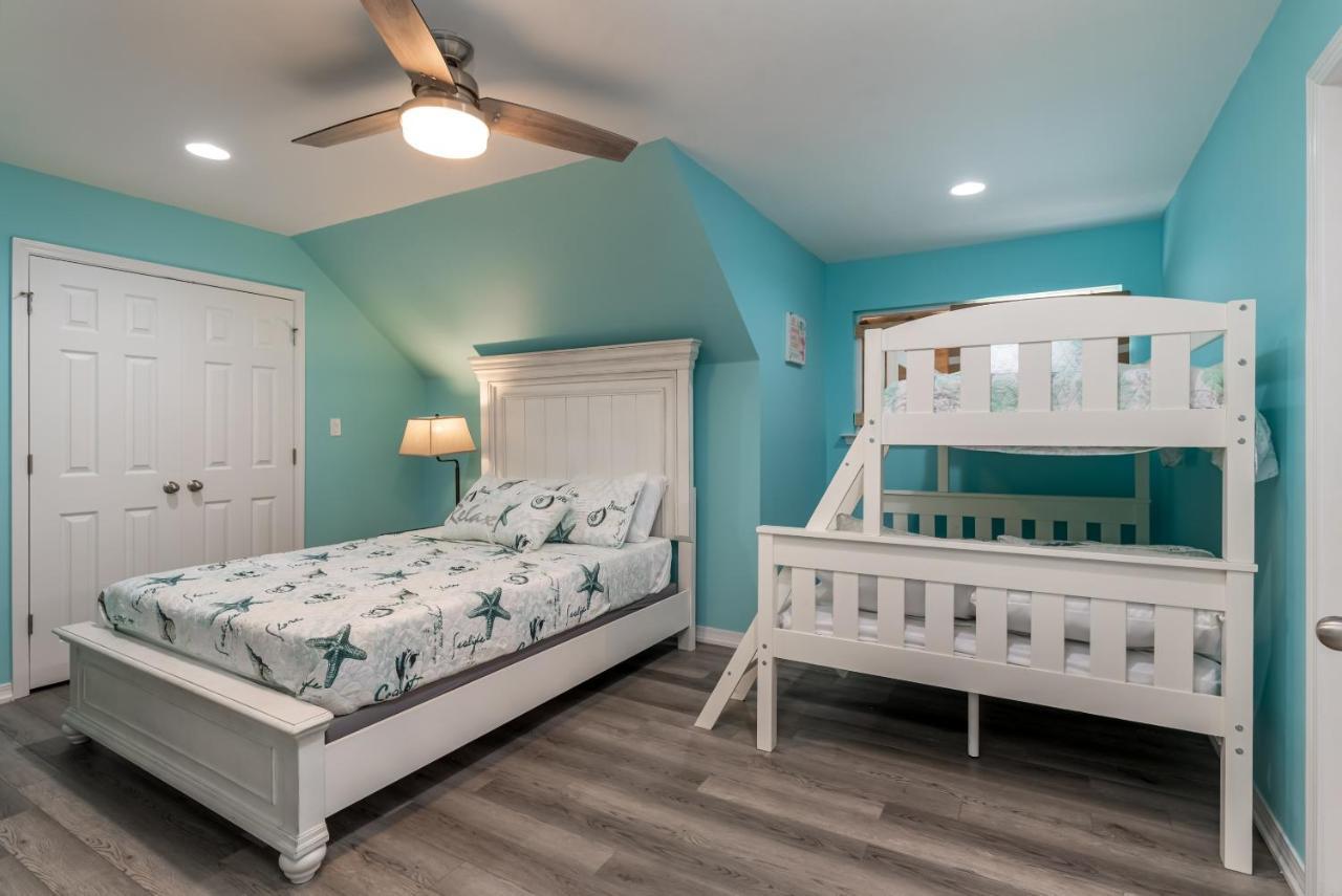 Strand Castle - Gulf Front! An Ideal Layout With Game Room, Small Private Pool, And Roof Top Crow'S Nest! Home Dauphin Island Exterior foto